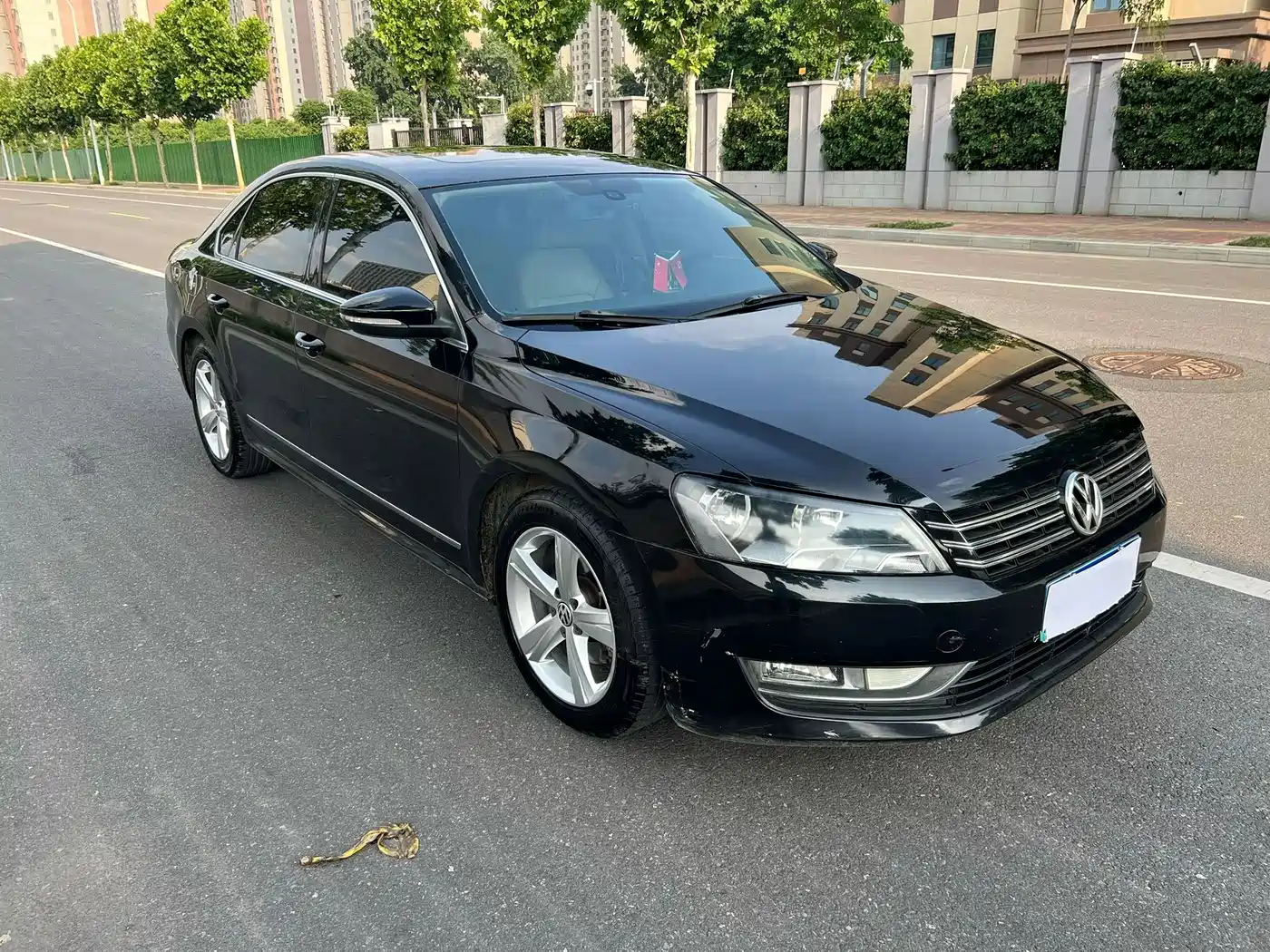 Volkswagen Passat 2011 1.8TSI DSG Honor Edition фото 2