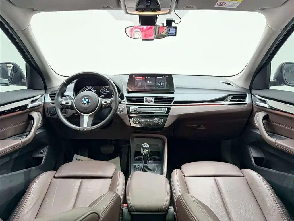 BMW X1 2022 sDrive25Li Leading фото 24