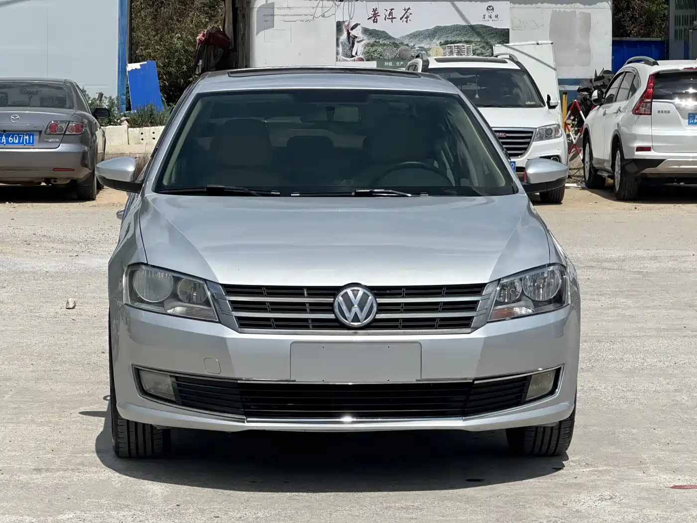 Volkswagen Lavida 2013 Facelift 1.4TSI DSG Comfort фото 3