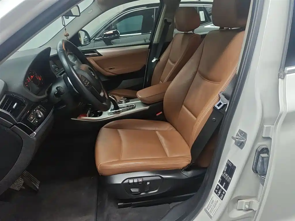 BMW X4 2014 xDrive28i Leading Edition фото 15
