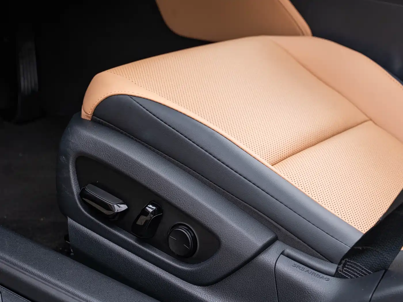 Lexus ES 2025 300h Ultimate Edition фото 18