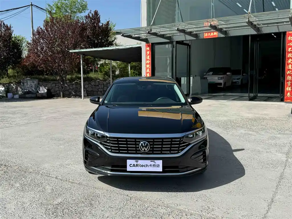 Volkswagen Passat 2022 330TSI Elite Edition фото 2