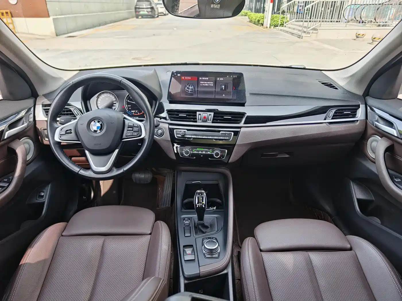 BMW X1 2022 sDrive20Li Fashion фото 5