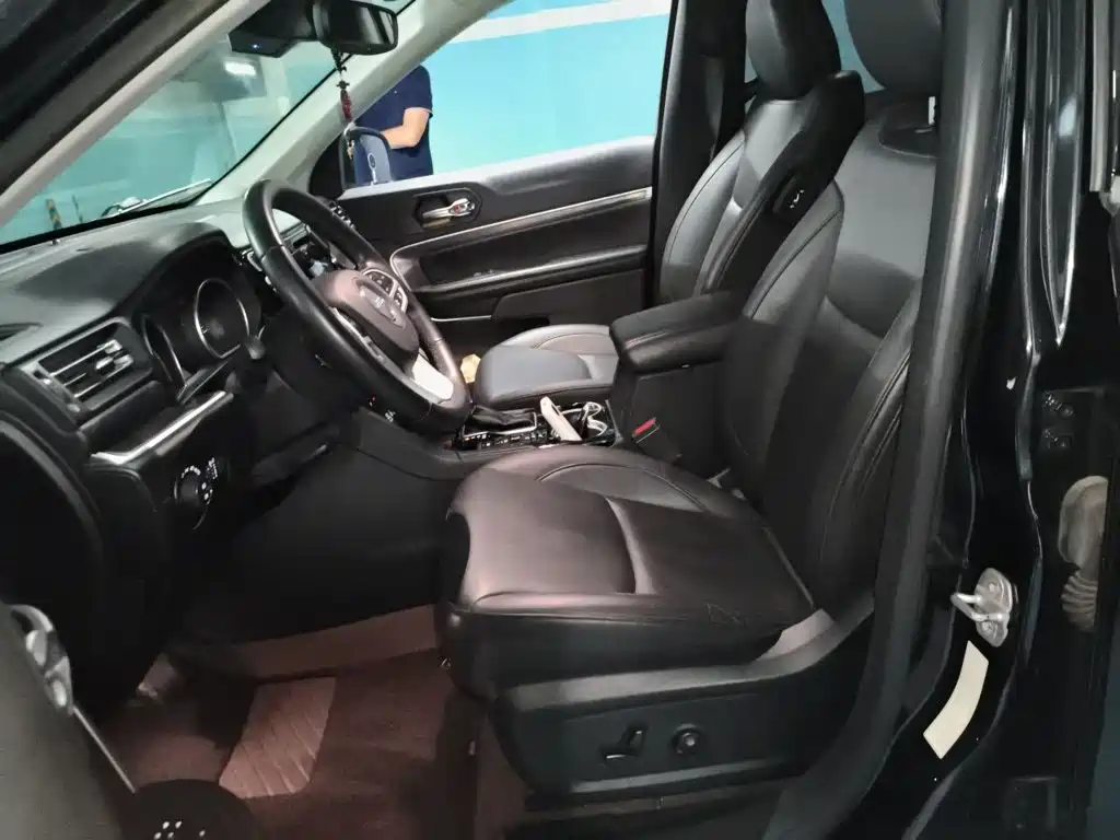 Jeep Grand Commander 2018 2018 2.0T AWD Ultimate Edition (China V)