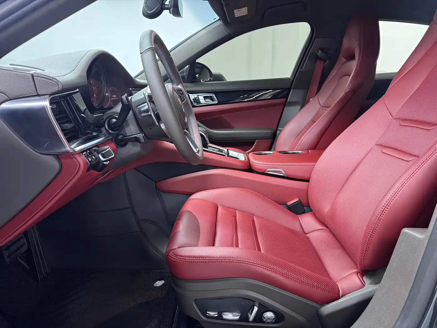 Porsche Panamera 2017 Panamera 3.0T фото 7