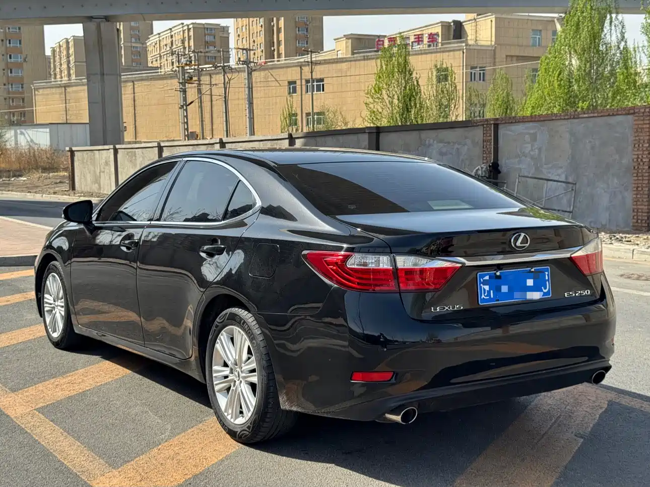 Lexus ES 2013 250 Elegance Edition фото 9