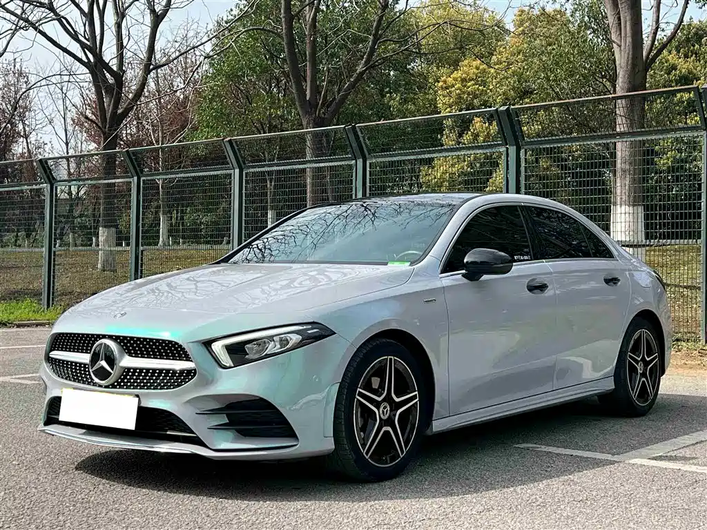 Mercedes-Benz A-Class 2019 A 200 L Sport Sedane Pioneer Special Edition фото 7