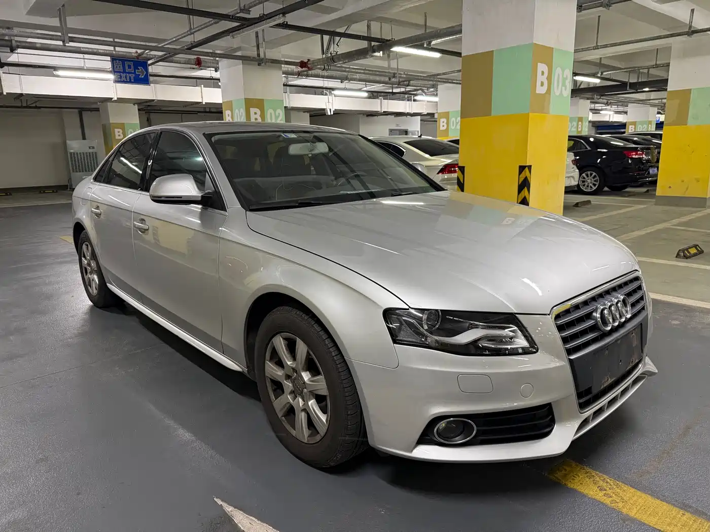 Audi A4L 2011 2012 2.0 TFSI Auto Comfort