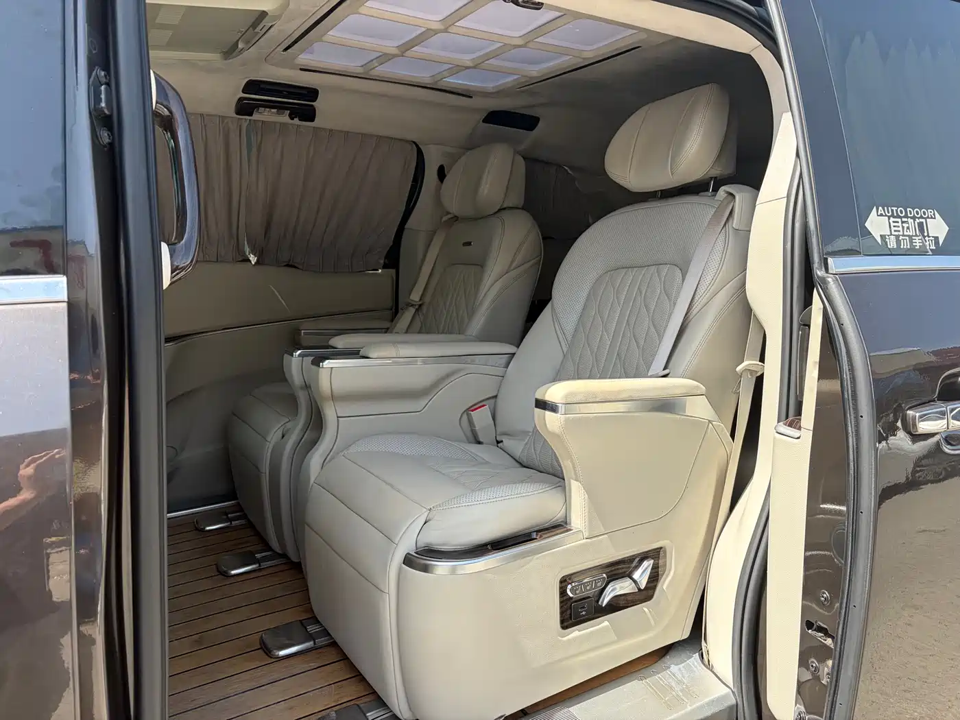 Buick GL8 2020 Model Land Business Class 652T Comfort фото 12