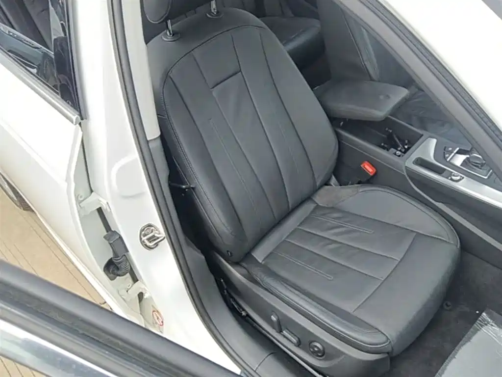 Audi A4L 2019 40 TFSI Fashion (China VI) фото 25