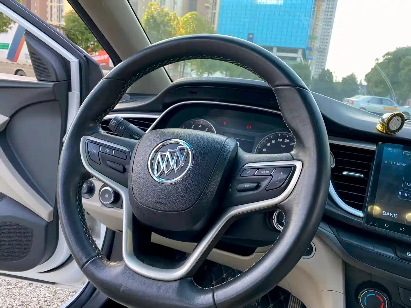 Buick Excelle 2019 15T DCT CrossFire Limited Fearless Edition фото 5