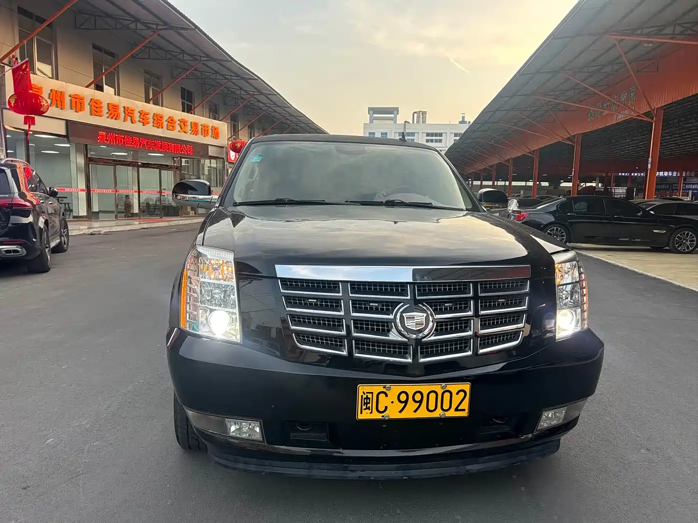 Cadillac Escalade 2013 6.2L ESV Platinum Extended