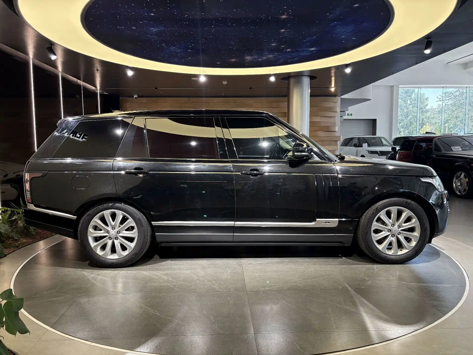 Фото 4 - Land Rover Range Rover