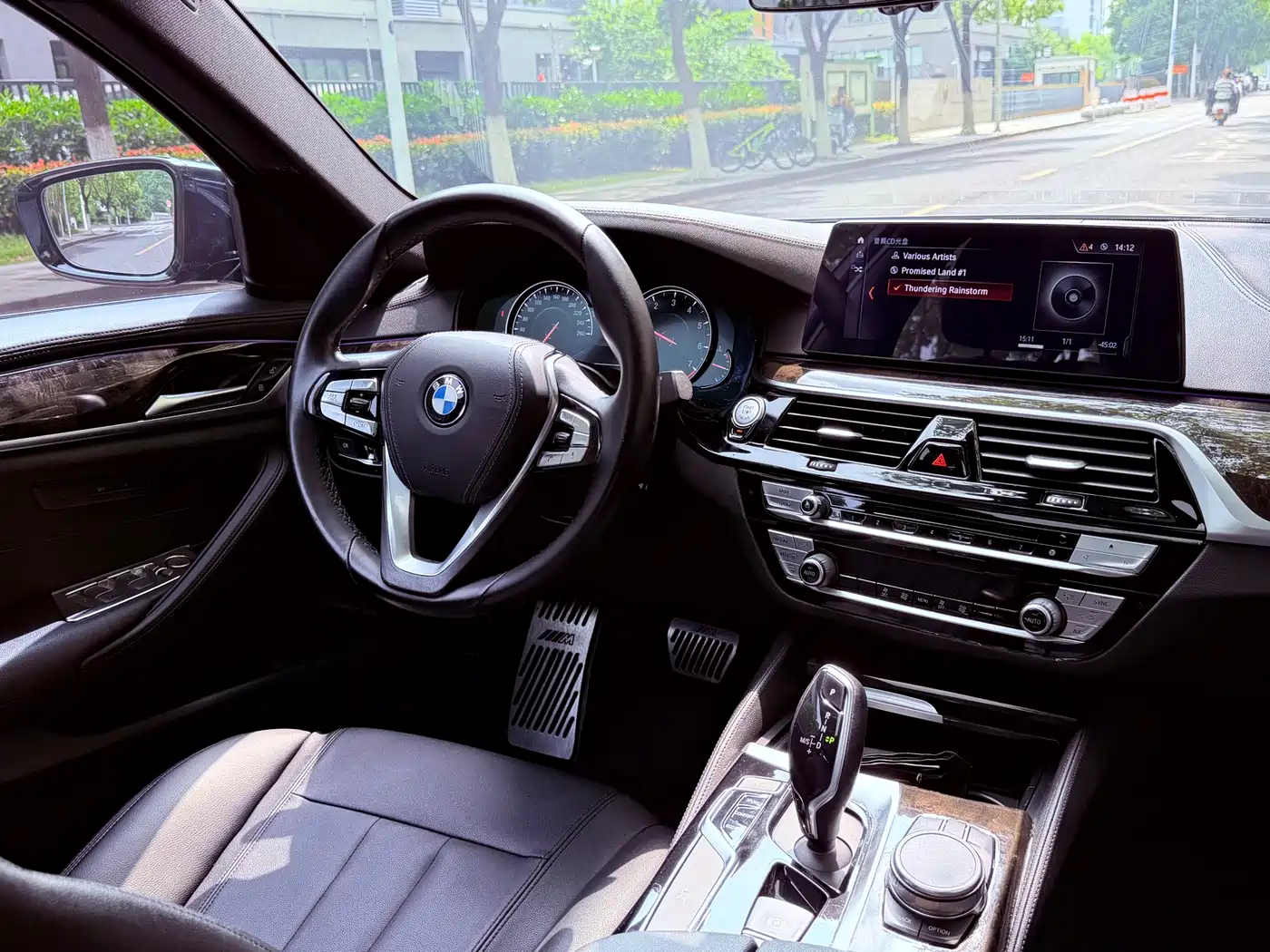 BMW 5 Series 2018 525Li M Sport Package фото 17