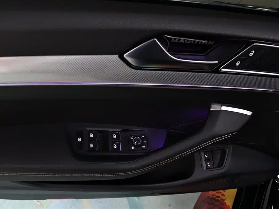 Volkswagen Magotan GTE Plug-in Hybrid 2022 GTE Luxury фото 22