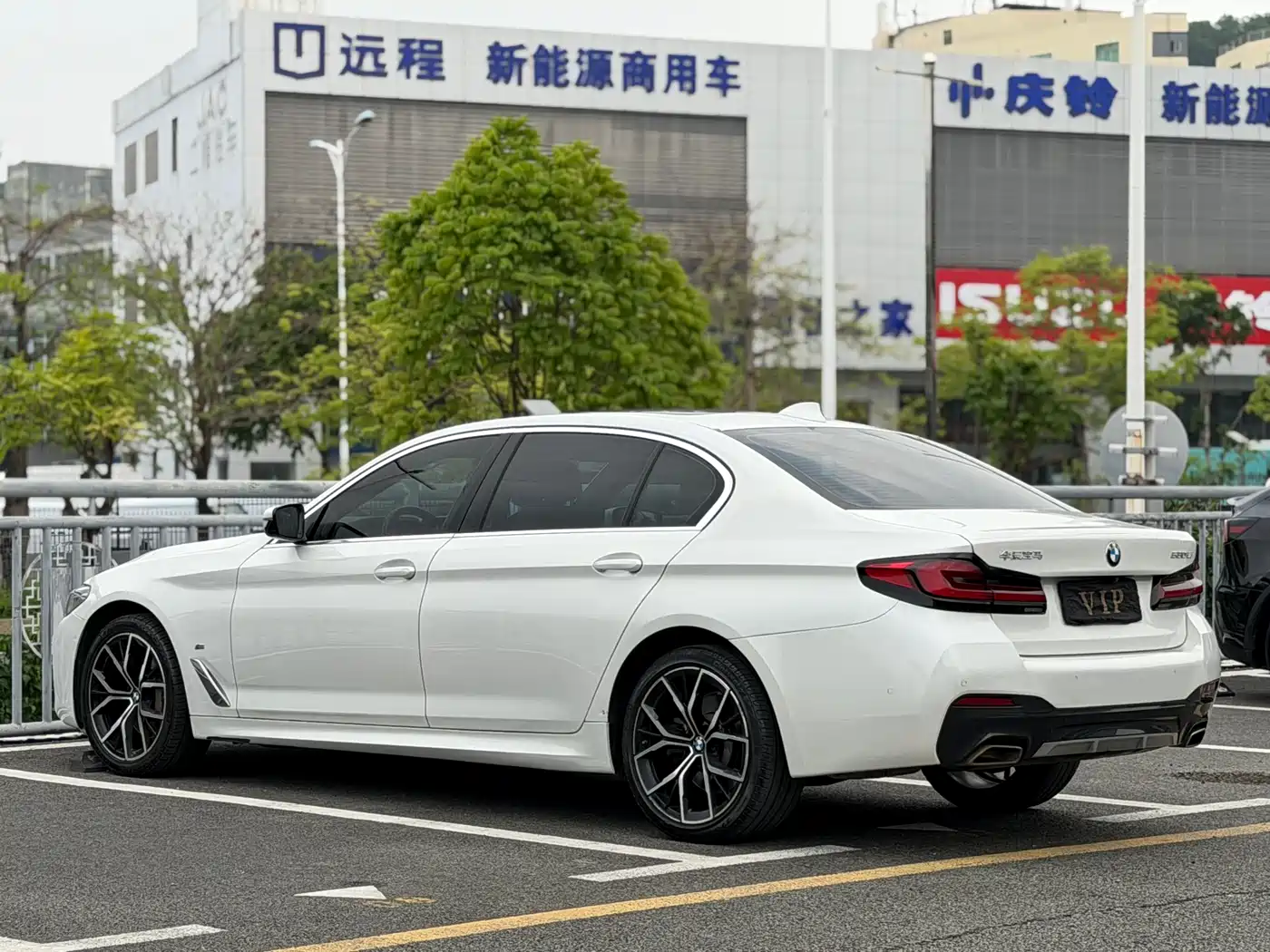 BMW 5 Series 2022 530Li Exclusive M Sport Package фото 8