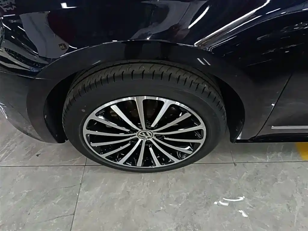 Volkswagen Passat 2015 1.8TSI DSG Prestige Edition фото 23