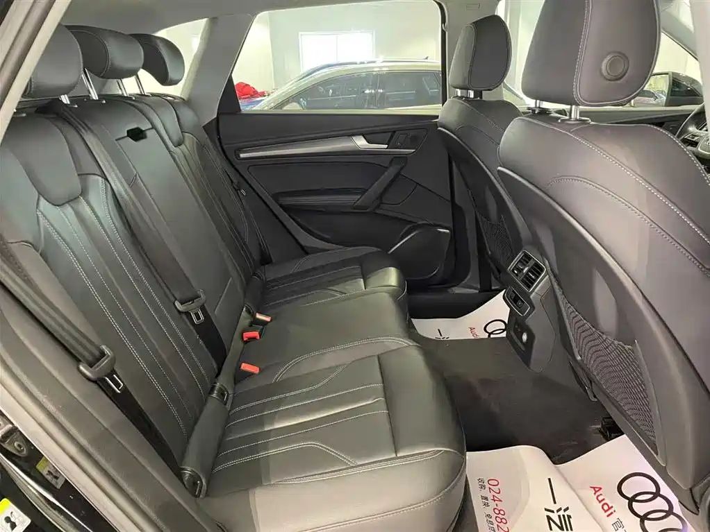 Audi Q5L 2022 Facelift 40T Luxury Dynamic фото 8
