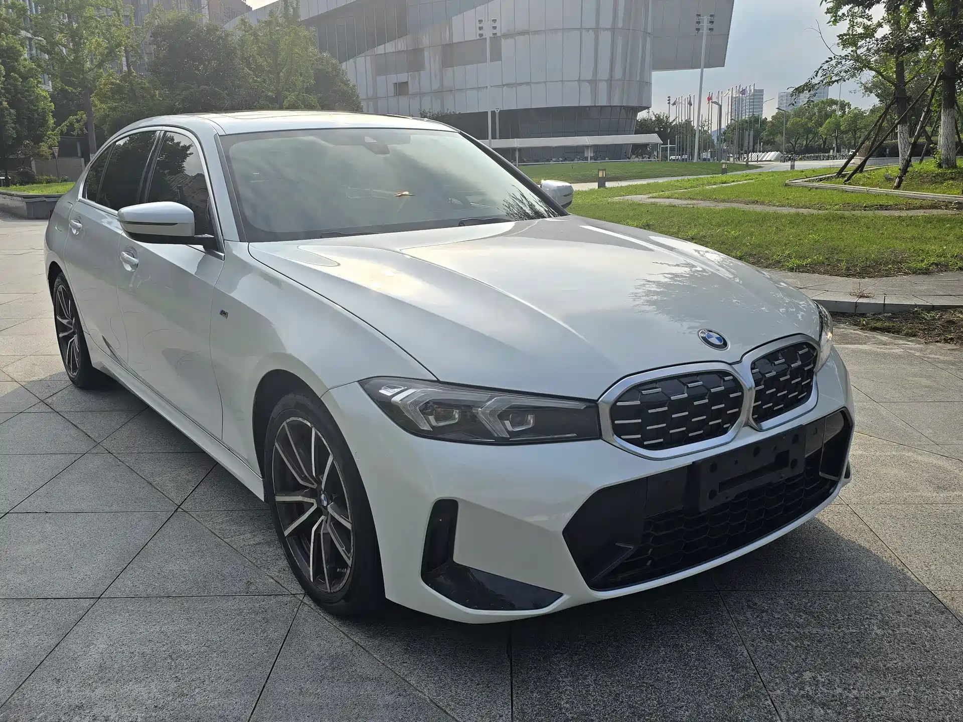 صورة 3 - BMW 3 Series