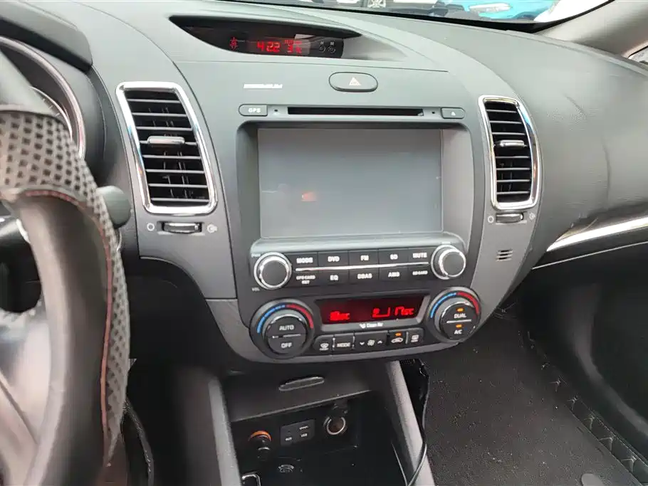 Kia K3 2015 1.6L Automatic DLX фото 13