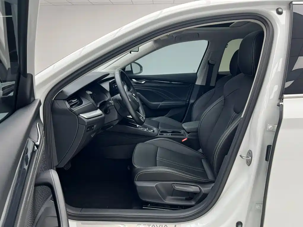Škoda Octavia 2023 2023 Facelift PRO TSI280 Premium Edition