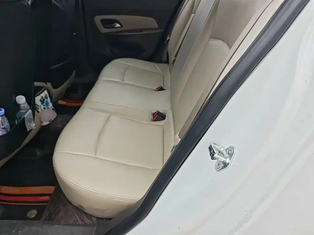 Chevrolet Cruze 2015 1.5L Classic SE AT фото 17