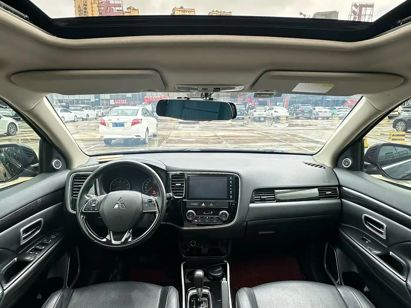 Mitsubishi Outlander 2018 2.0L 2WD Glory Edition 5-seater фото 5