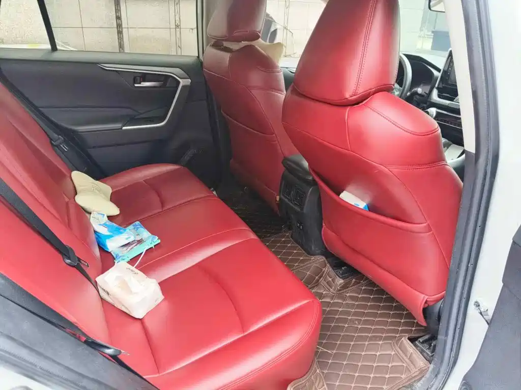 Toyota RAV4, миниатюра 11