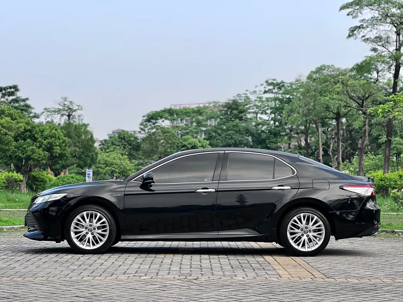 Toyota Camry 2018 2.5G Luxury Edition фото 7