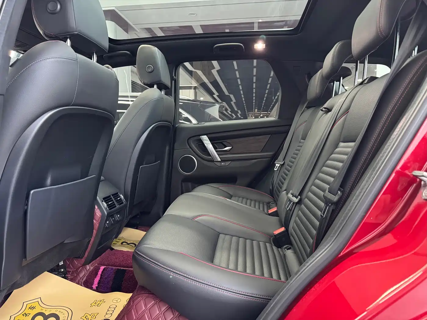 LAND ROVER DISCOVER SPORTS