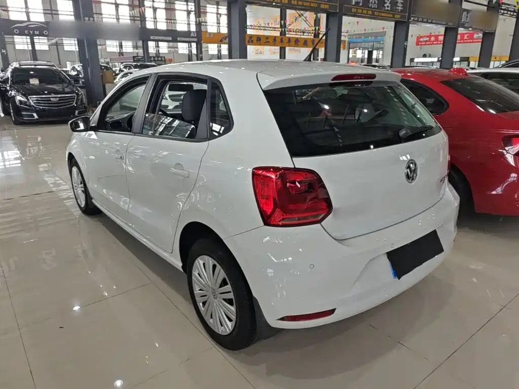 Volkswagen Polo 2018 1.5L Auto Comfort фото 5