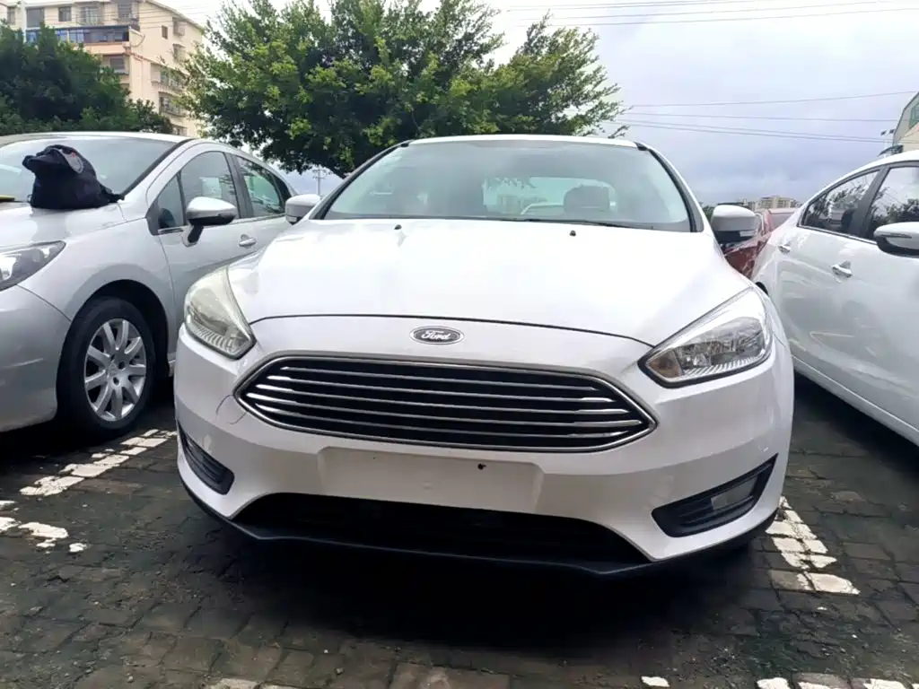 Фото 3 - Ford Focus