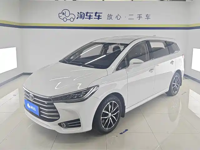 BYD SONG MAX