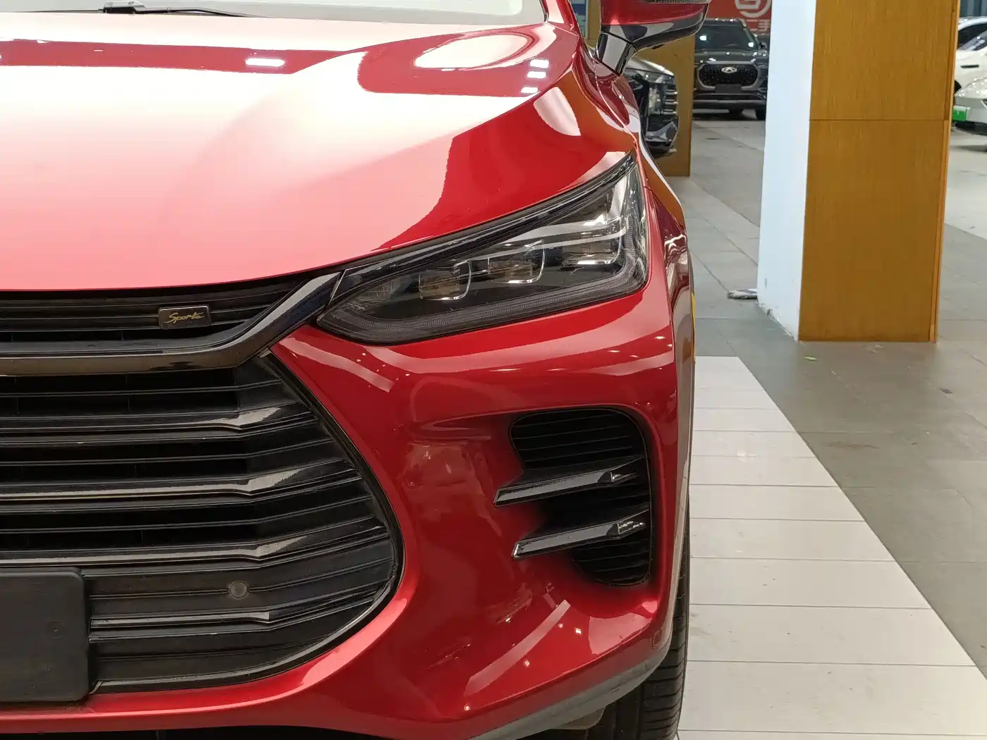 Фото 2 - BYD Tang New Energy