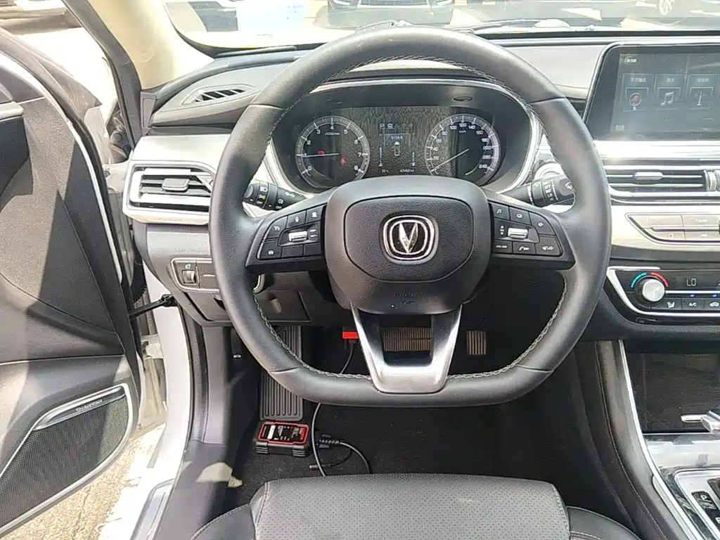 Changan Ruicheng CC 2021 2021 Blue Whale Edition 1.5T DCT Luxury