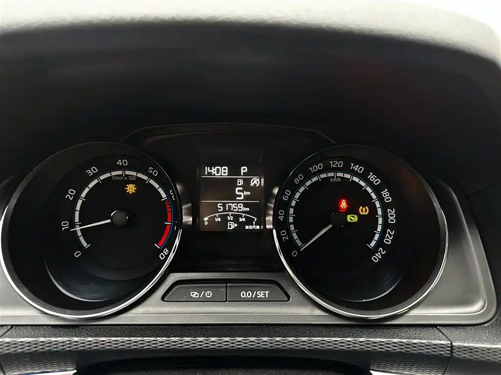 Škoda Kamiq 2022 1.5L Automatic Comfort Edition фото 12