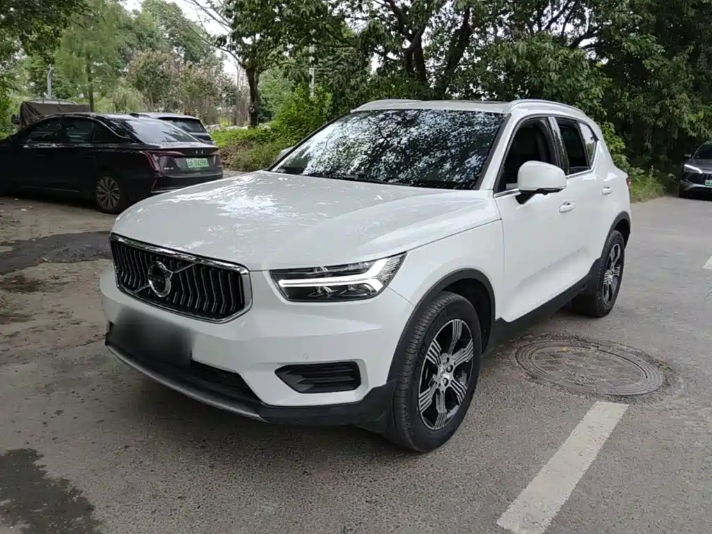 صورة 1 - Volvo XC40