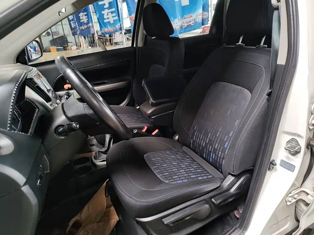 Haval H1 2017 2017 Red Label 1.5L AMT Comfort