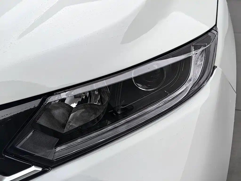 Photo 7 - Honda XR-V