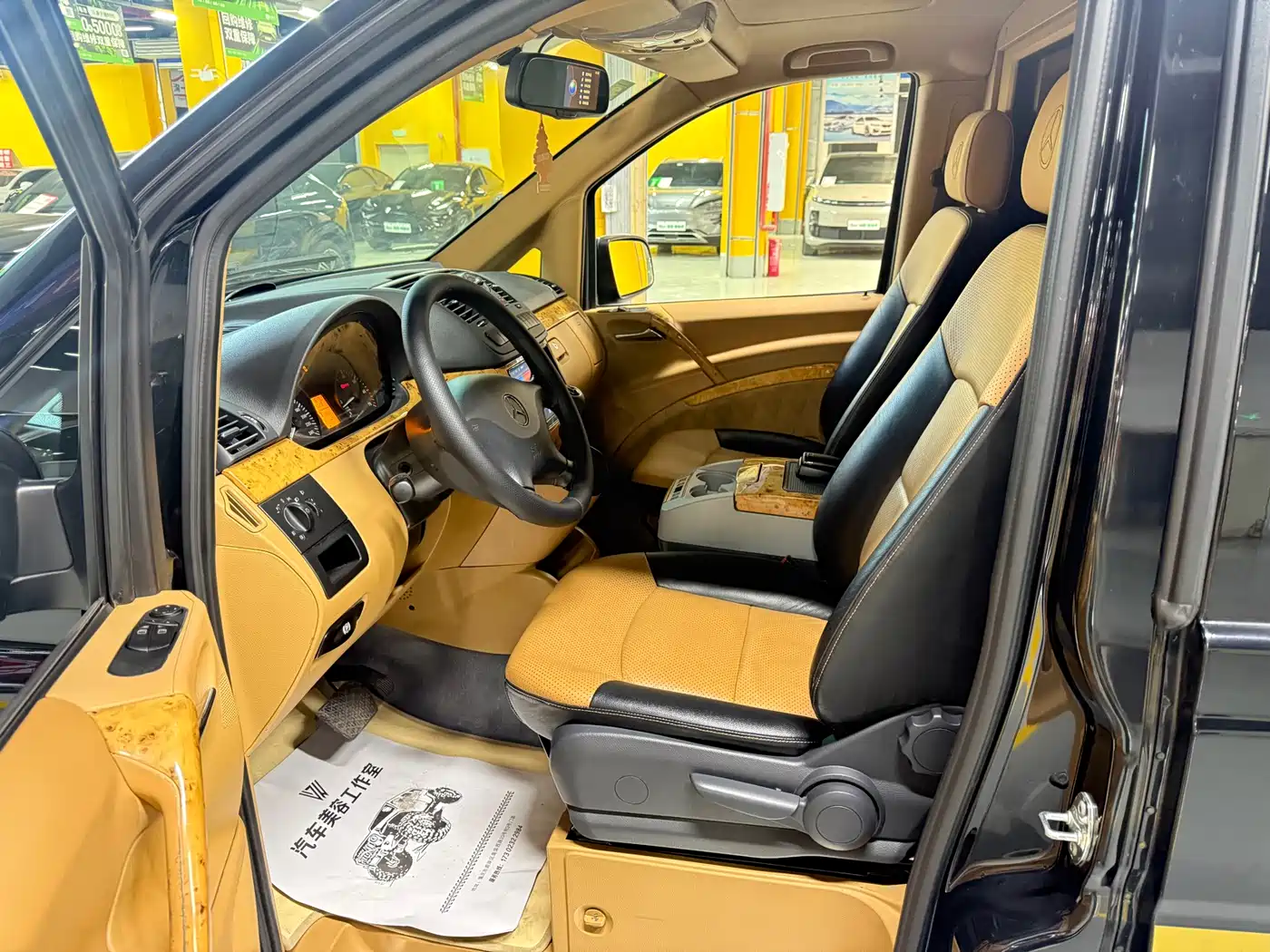 Mercedes-Benz Vito 2015 3.0L Elite фото 22
