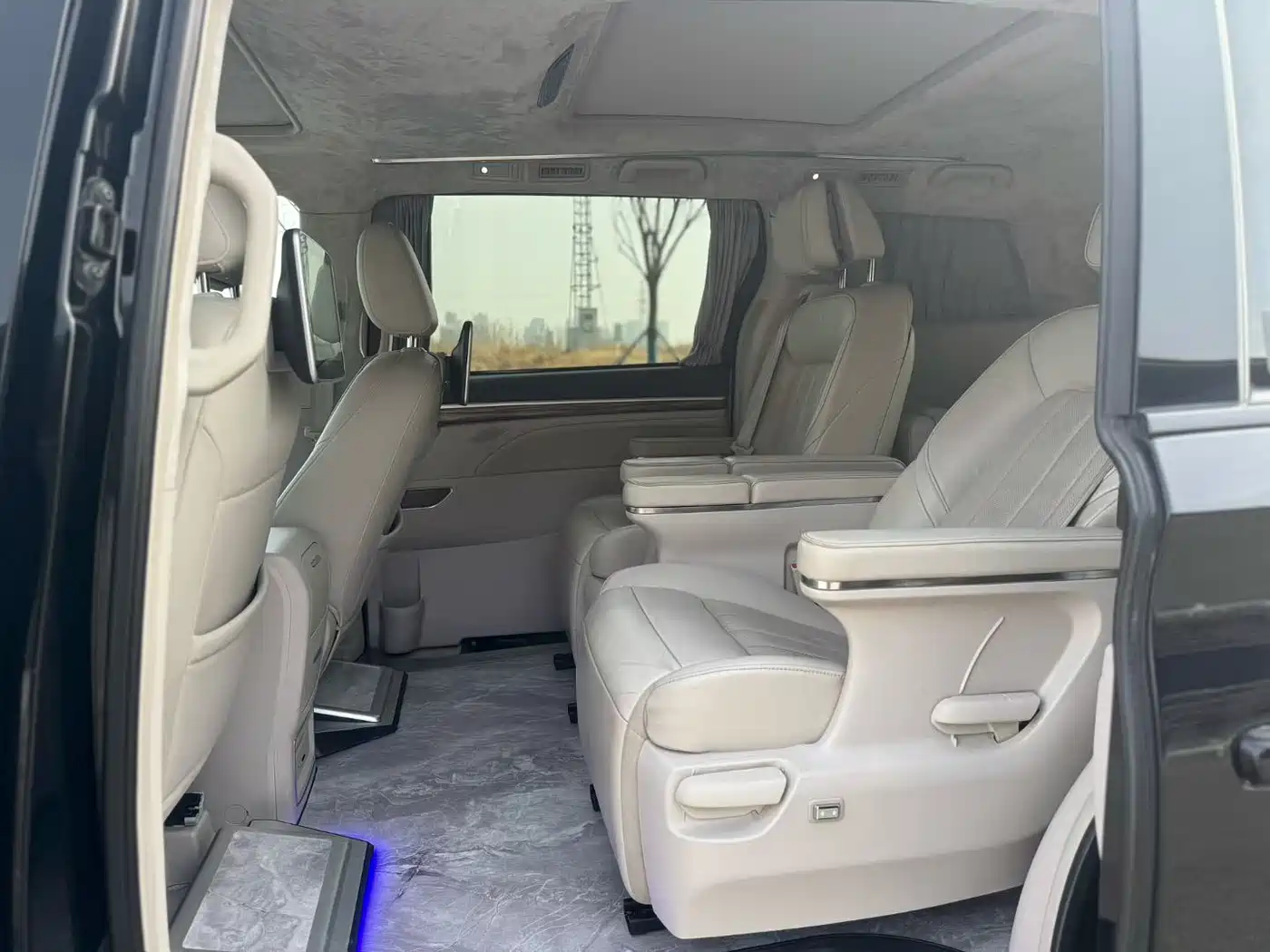 GAC Trumpchi Trumpchi M8 2018 320T Flagship Edition фото 6
