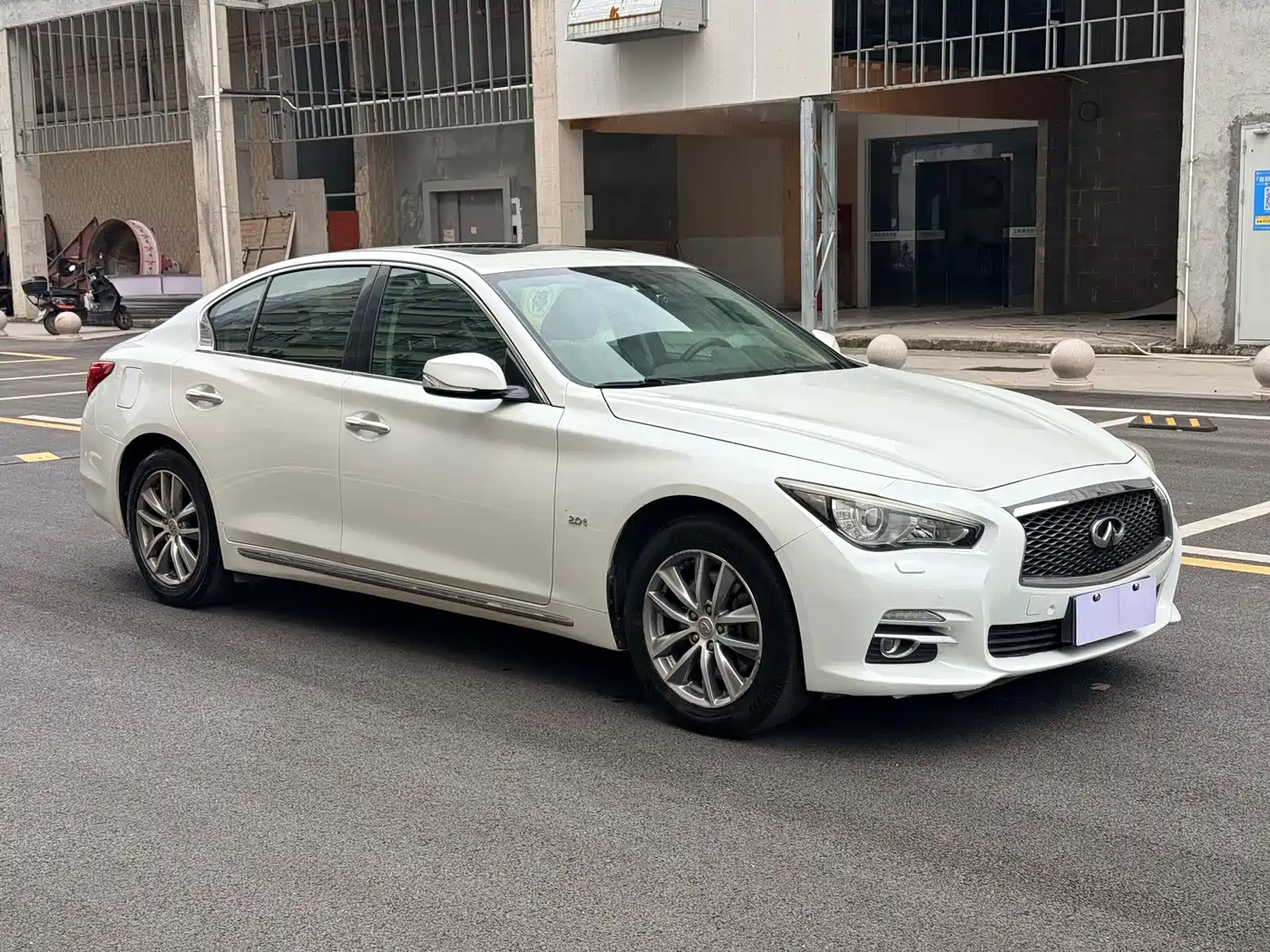 Infiniti Q50L 2015 2015 2.0T Comfort