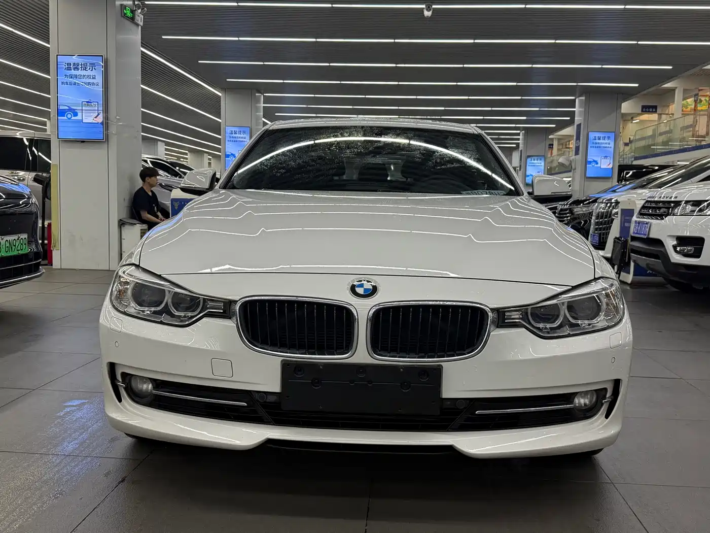 BMW 3 Series 2014 320Li Fashion фото 2