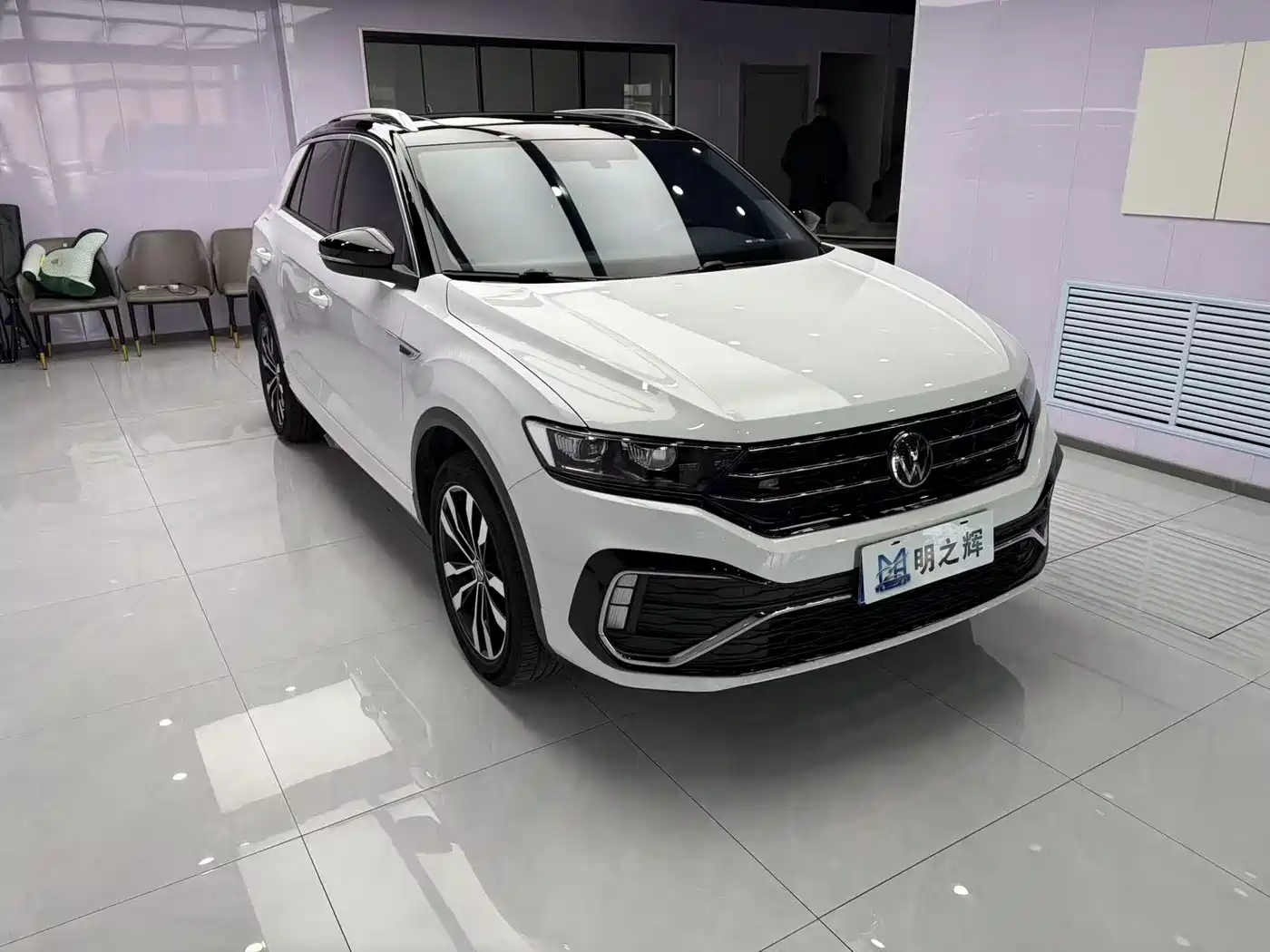 VOLKSWAGEN T-ROC EXPLORING SONGS