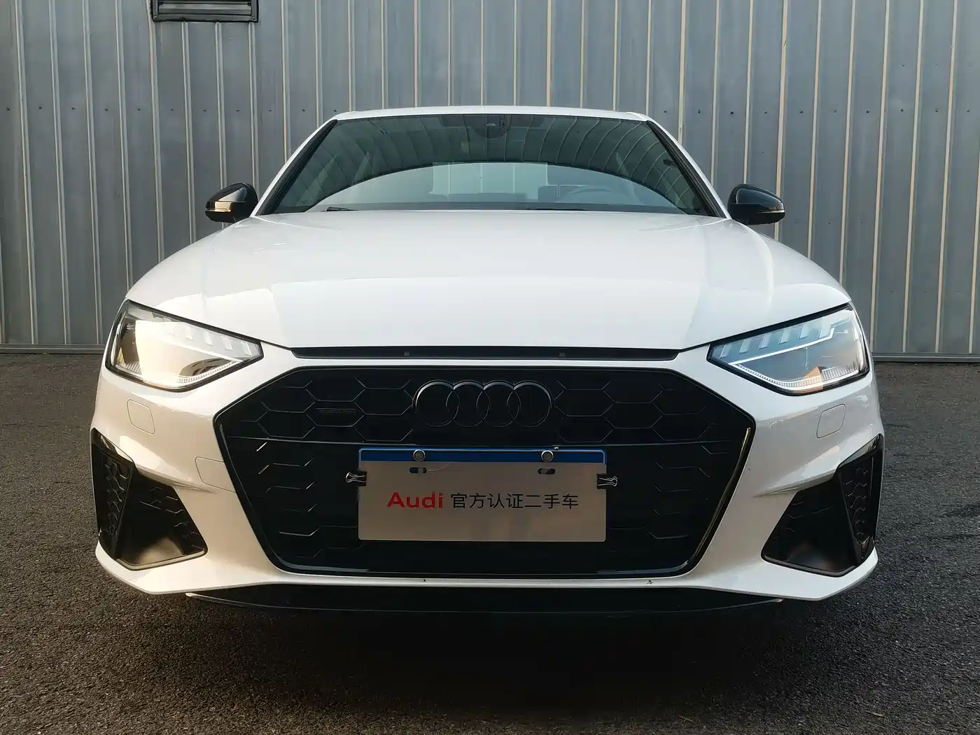 Audi A4L 2023 40 TFSI quattro Luxury Sport фото 2