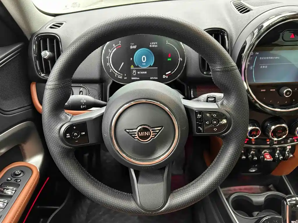 Фото 8 - MINI COUNTRYMAN