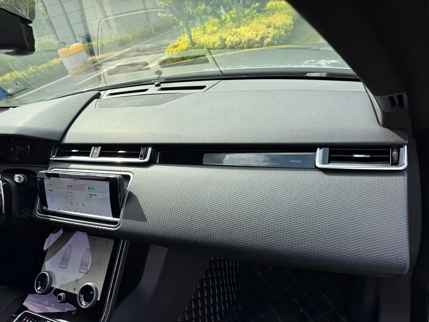 Land Rover Range Rover Velar 2019 250PS R-DYNAMIC S фото 47