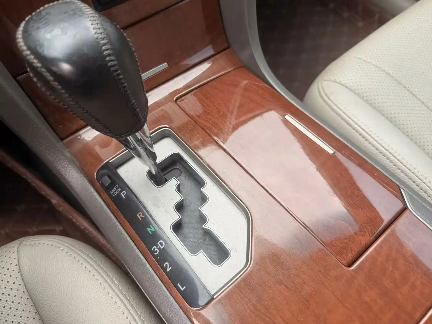 Photo 19 - Toyota Camry