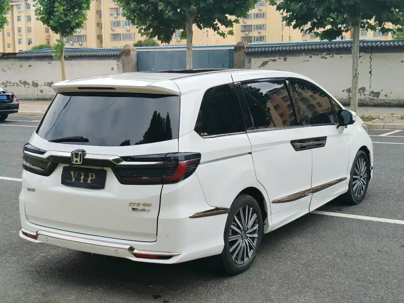 Honda Elysion 2022 2.0L e:HEV Supreme Edition фото 7