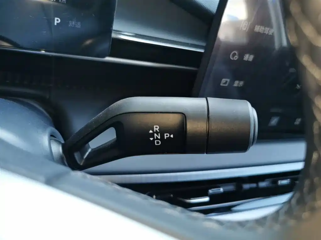 Geely Galaxy Galaxy E5 2026 530km Voyager Edition фото 14